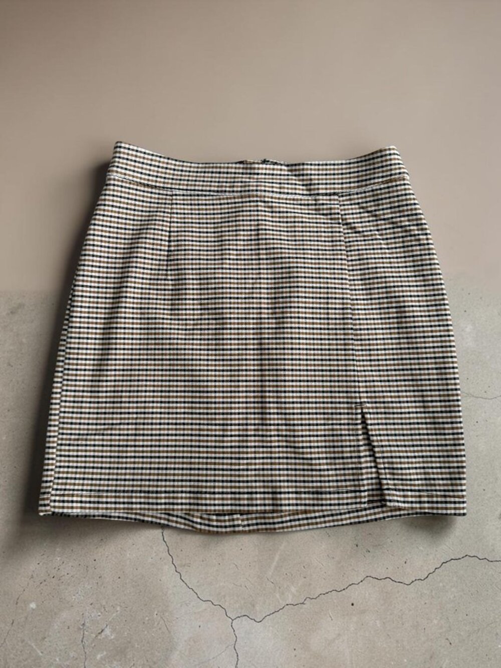 GARAGE Brown Plaid Zip Mini Skirt Size Medium